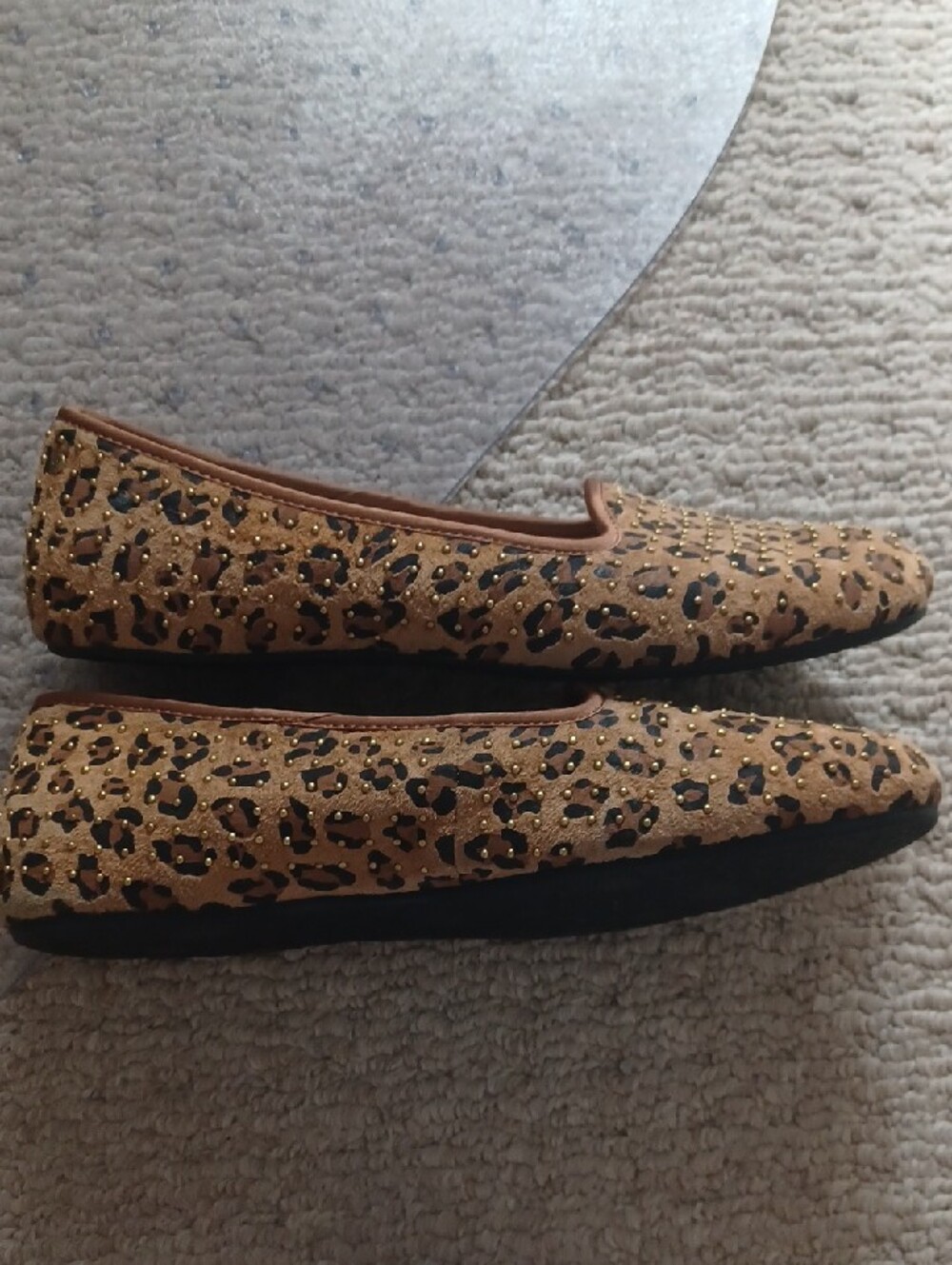 UGG Women's Leopard Print Slip-On Slippers in Tan - Picture 3 of 5